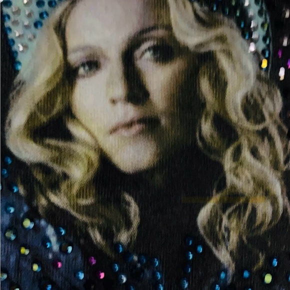 MADONNA Dolce & Gabbana Drowned World Tour 2001 MUSIC Cropped T Crystal Studs L - Picture 2 of 6